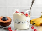 Yaourt végétal versus yaourt au lait de vache