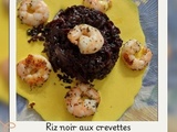 Riz noir aux crevettes et sa sauce safranée