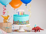 Comment choisir une décoration de gâteau d’anniversaire de dinosaure