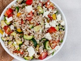 Salade grecque de blé, diététique et succulente