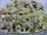 Salade de chou blanc, dès de jambon et cerneaux de noix