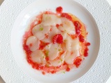 Carpaccio de saint jacques aux framboises et citron vert