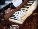 Gâteau piano façon Halloween