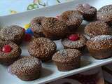 Petits gâteaux mousseux au chocolat sans beurre ni sucre pour les goûters d'enfant