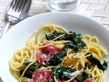Spaghettis, verts de blette et sauce pecorino et coppa