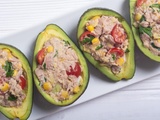 Avocats farcis au thon : l’entrée express sans cuisson prête en 15 minutes