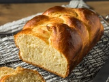 Brioche maison tressée : moelleuse et filante