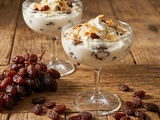 Fromage blanc aux raisins de Malaga au rhum, amandes effilées