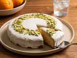 Gâteau manqué au citron, meringue et glaçage brillant