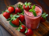 Smoothie à la fraise : un plaisir sain et rapide