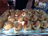 Navettes briochées , ici en minis hot dogs