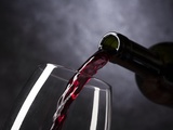 Pourquoi le vin Côte-Rôtie est un incontournable des caves de connaisseurs