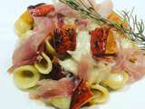 Pâtes au potimarron rôti, speck et crème de gorgonzola