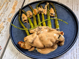 Ris de veau aux asperges vertes glacées, sauce aux morilles