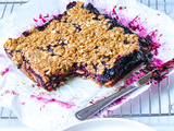 Carrés aux framboises et aux camerises sans gluten