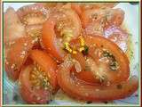 Salade de tomates aux graines de sésame