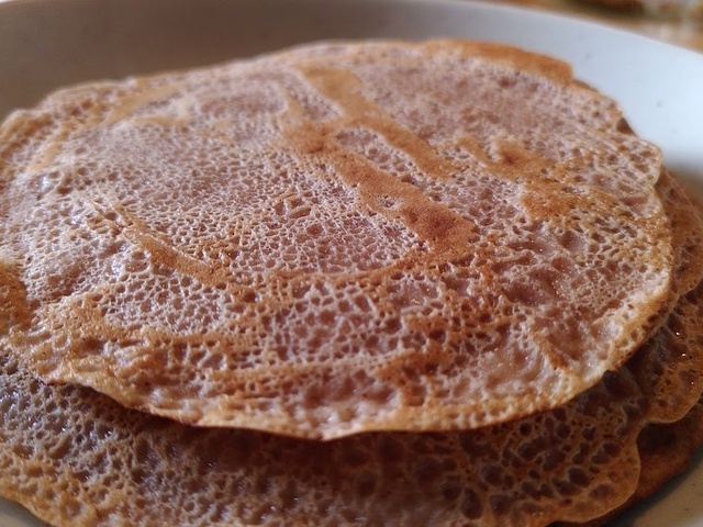 Pancakes à la farine de châtaigne sans sucre raffiné - healthyfood_creation