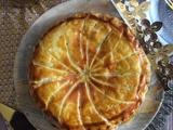 Galette des rois aux pommes caramélisées et pépites de chocolat
