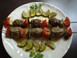 Brochettes de bœuf au pesto : Recette facile et savoureuse en 12 étapes
