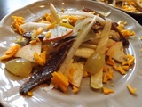 Facile : Salade savoureuse d’endive, pomme, kumquats et Cheddar