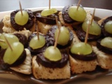 Facile : Toasts savoureux de boudin noir au pain à la moutarde