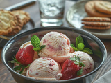 Glace aux Fraises : Découvrez Comment Préparer une Délicieuse Glace Maison