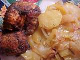 Casserole de poulet au chou, aux pommes de terre et à l'oignon