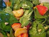 Salade Viviane aux épinards, fraises et clémentines à la délicieuse vinaigrette