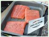 Pave de saumon au barbecue, courgettes emincees