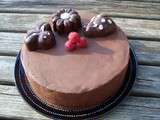 Gâteau d’anniversaire chantilly et ganache au chocolat noir