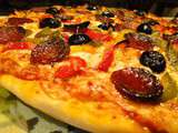 Pizza au chorizo et aux poivrons - Les recettes de mimi