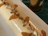 Bûche abricot, mousse vanille et biscuit amandes avec un soupçon de gingembre confit
