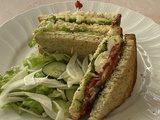 Club sandwichs veggie: tout vert et tomate mozzarella pesto