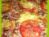 Pizza, poitrines, champignons, tomates et fromage