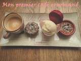 Café gourmand: Crème brûlée à la confiture de lait, coulant au chocolat, macaron fraise yuzu et ses sorbets à la pomme et aux fraises