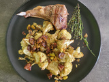 Chou-fleur rôti au za'atar, dattes et pistaches