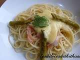 Spaghetti aux asperges et saumon fumé