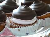 Cupcakes basilic fraise chapeautés