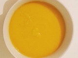 Soupe de patate douce, carottes et poireaux