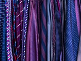 Style et les tissus pour cravates et foulards