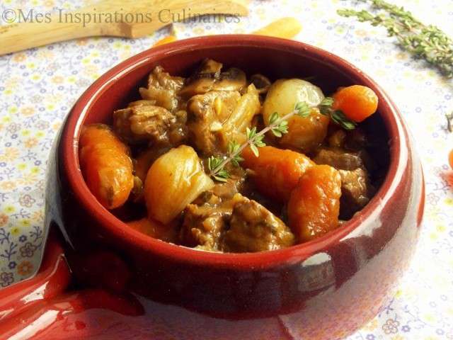 Recette de collier de boeuf carottes pommes de terre - Les Papilles de  Sagweste