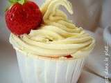 Cupcake vanille-fraise et chocolat blanc