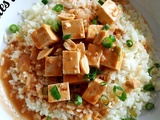 Tofu épicé sauce aux arachides