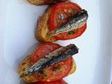 Tapas tomate et petites sardines