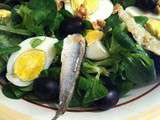 Salade de mâche aux filets d'anchois marinée à l'ail