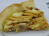 Tarte aux pommes reinettes, magret fumé et pélardon