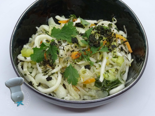 Nouilles udon sautées aux edamames et légumes - Amandine Cooking