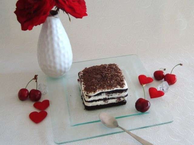 Le plein de recettes gourmandes à base de cerises amarena : forêt noire,  tiramisu, crèmes