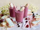 Smoothie aux fruits rouges et Biscuits Roses