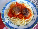 PÂTES sauce tomate et boulettes de viande